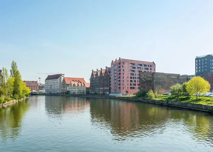 Waterlane Island Pool & Gym