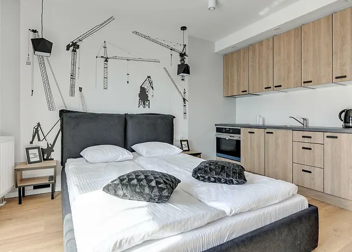 Waterlane Island Pool & Gym *